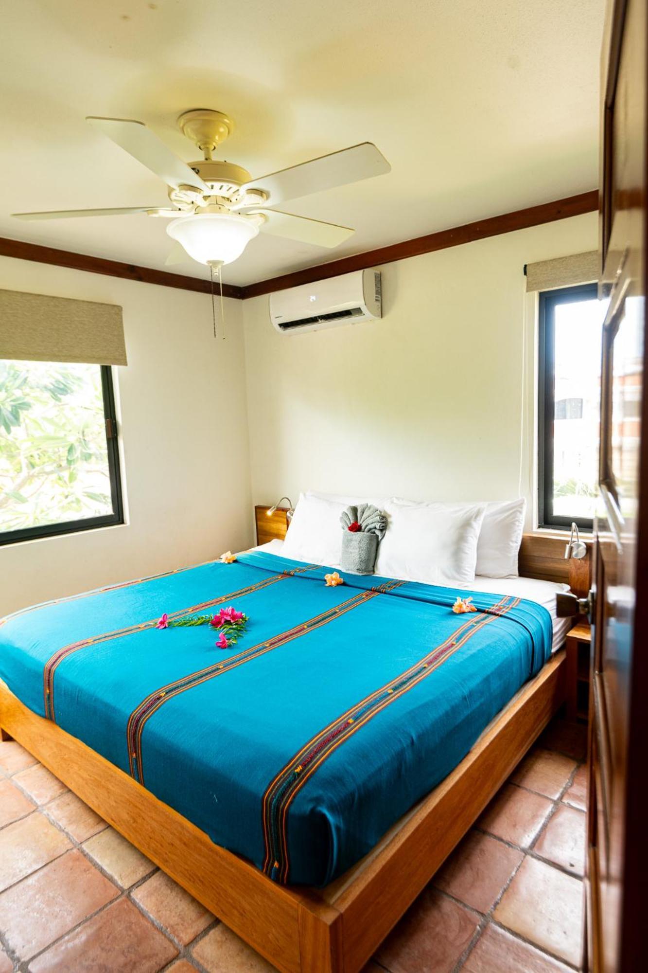 Hotel Isla Bonita Yacht Club San Pedro  Exteriér fotografie
